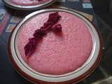 Mhalbi au sirop de fraises pour octobre rose