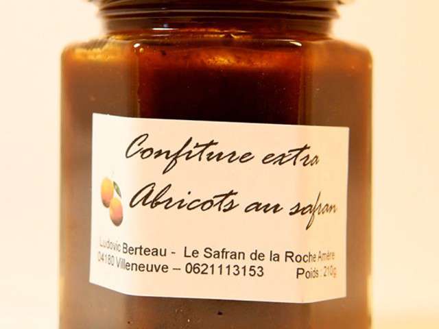 Confiture d'abricots vanillée aux amandes - Del's cooking twist