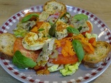 Salade de tomates, coeurs d'artichauts poivron, nectarines et Halloumi grillé à l'origan