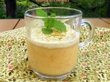 Cappuccino de pêches, crème de pistaches