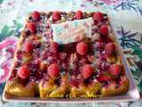 Gâteau aux framboises, rose et pêche, inspiré par Mamina
