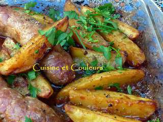 Saucisses de Toulouse, pommes de terre rôties, sauce à l'érable et soja