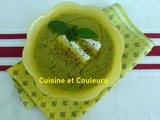 Soupe froide de courgettes au basilic
