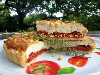 Tarte à la brousse de chèvre ardéchoise, tomates confites, frigoule & histoire de clapas d'Ardèche