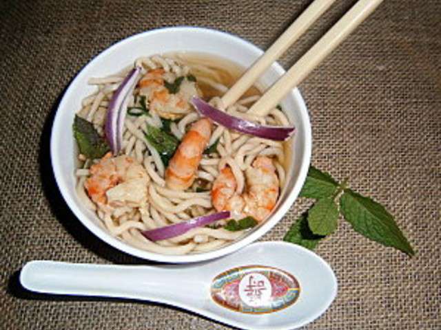 Soupe Chinoise : Poissons, Crevettes, Vermicelles et plein de bonnes  choses - Cuisinons En Couleurs