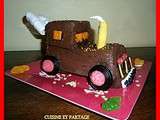 Voiture tracteur en gâteau pour le concours de magikyaya