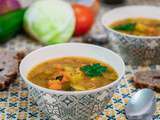 Soupe de légumes marocaine au curcuma
