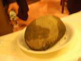 Poulet en coque d’argile, cuit dans la braise (régime paléolithique)