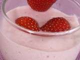 Mousse dessert à la fraise –  43 Kcal