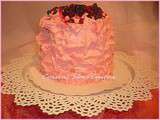 Gâteau roulé vertical, à la mousse de fruits rouges, crème