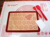 Découverte : le kit de pâtisserie Sy-Lico – Grand tapis de silicone et macaron au programme