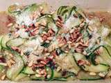 Salade de courgettes au parmesan et pignons de pin