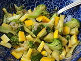Salade de brocolis et courgettes jaunes