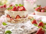 Dix tiramisus à la fraise pour célébrer le printemps avec gourmandise