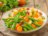 Pois mange-tout, carottes et pommes de terre