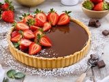 Tarte exquise au chocolat et fraises : le dessert ultime pour les gourmands