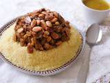 Couscous au poulet et tfaya (confit d’oignons et raisins secs caramélisés)