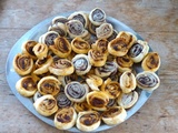 Feuilletés escargots à la tapenade ou confit de tomates séchées