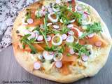 Pizza du printemps au saumon fumé et légumes croquants / Spring pizza with smoked salmon and crunchy vegetables