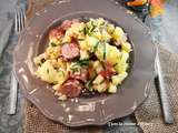 Salade gourmande de pommes de terre aux saucisses fumées / Yummy potato and sausage salad