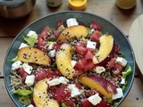 Salade quinoa, lentilles, pêche & feta végétale