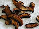 Du bacon vegan avec des champignons Portobello. Oh yeah