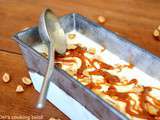 Glace maison facile au caramel au beurre salé et cacahuètes grillées (sans sorbetière)