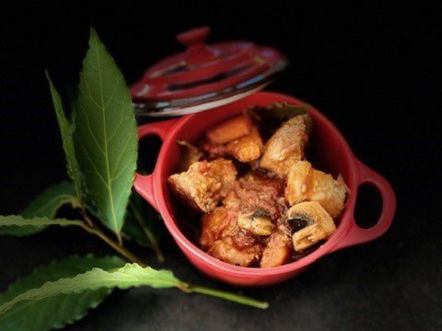 Recettes de Sauté de porc à la tomate de Délice et Saveur de Nath