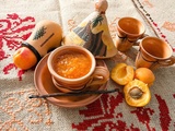 Marmelade d'abricots avec une touche de vanille