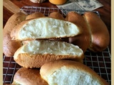 Petits pains moelleux pour hot dog