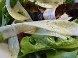 Tagliatelles d'asperges crues en salade