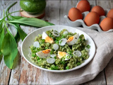 Salade de boulgour, pois, oeuf et pesto d’ail des ours