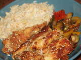 Aiguillettes de poulet en croute de sesame, riz basmati et ses legumes rotis miel soja
