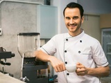Devenir un chef passionné de gastronomie : les techniques de cuisine indispensables à maîtriser