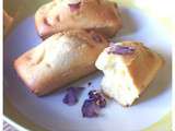 Mini-cake chocolat blanc violette : un douceur printanière
