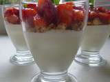 Blanc manger aux fraises et palets bretons