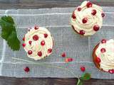 Cupcakes rhubarbe et fraises des bois