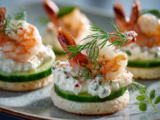 Hors d’œuvres aux crevettes et lieu noir