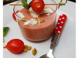 Gaspacho de fraises et tomates cerises au chèvre frais