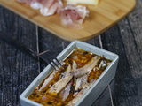 Anchois marinés à la tomate