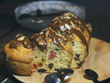 Cake à l’orange fruits confits et chocolat