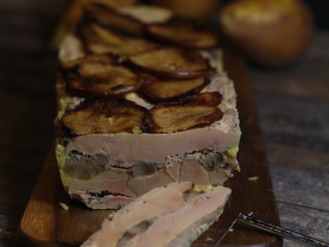 Terrine de foie gras aux poires pour les fêtes - Recette par kilometre-0