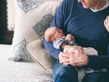 Liste de choses à faire pour les futurs papas ; guide pour se préparer à accueillir un nouveau-né