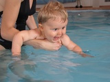 Premières leçons de natation pour bébés : Conseils aux parents