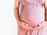 Quels vêtements sont confortables pendant la grossesse : Guide 2022
