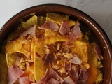 Chips mexicaines au cheddar, bacon et oignons frits : la recette apéro irrésistible