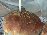 Pains à burger maison moelleux à la machine à pain : la recette facile