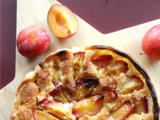 Tarte aux prunes amandine : le dessert de saison fondant et fruité