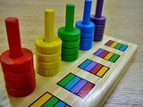 Comment faire découvrir aux enfants les jeux Montessori