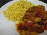 Rif pilaf au curry et saucisses à la sauce tomate